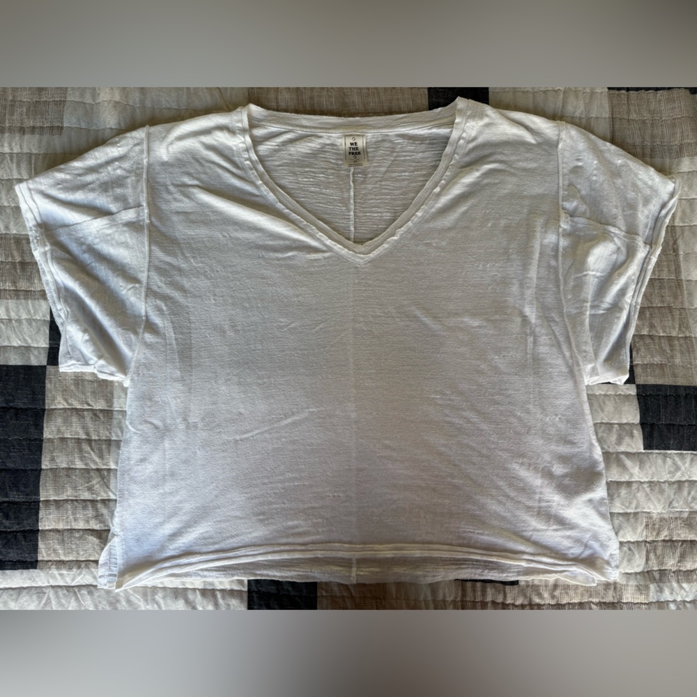 We The Free Cream V-Neck Short Sleeve Tee